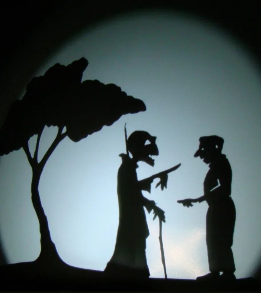 Estação Cultural recebe teatro de sombras no domingo, dia 26 de abril