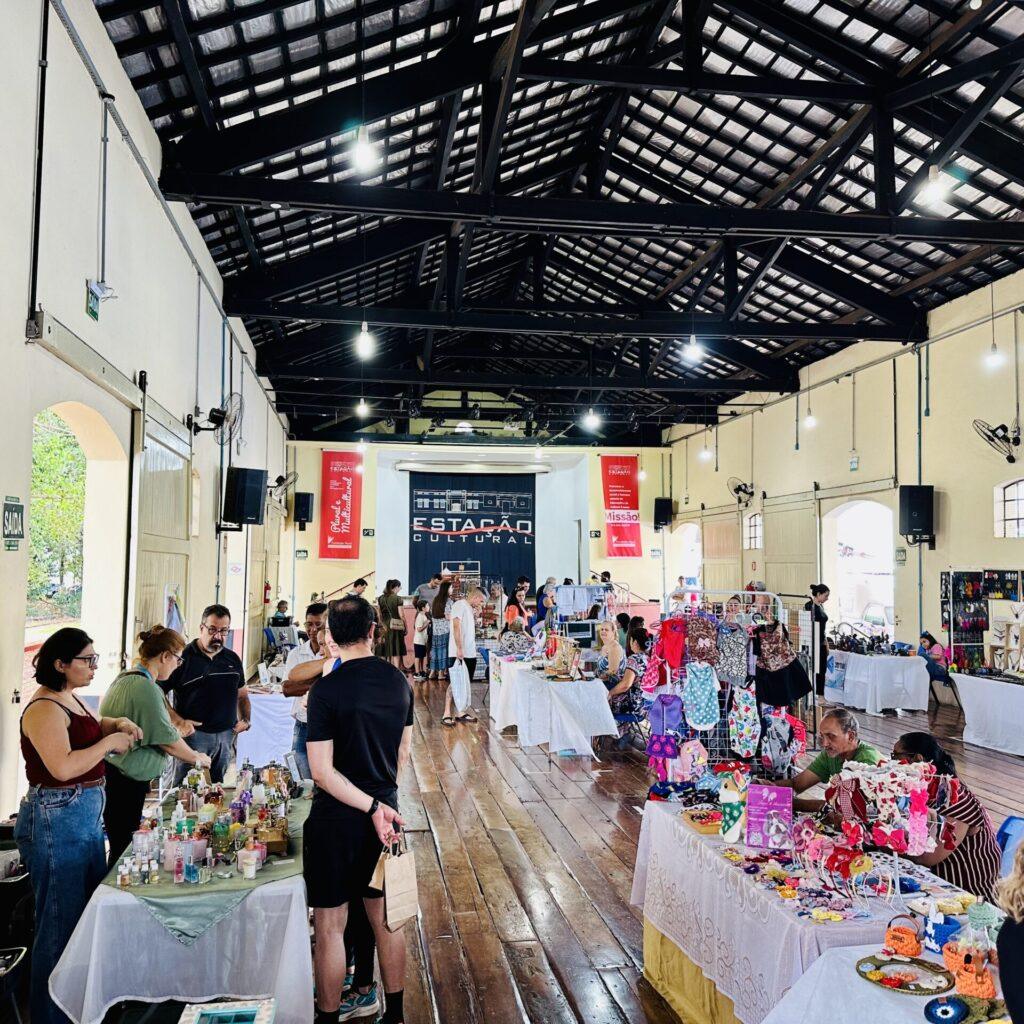 Feira de Artesanato da Semana do Artesão