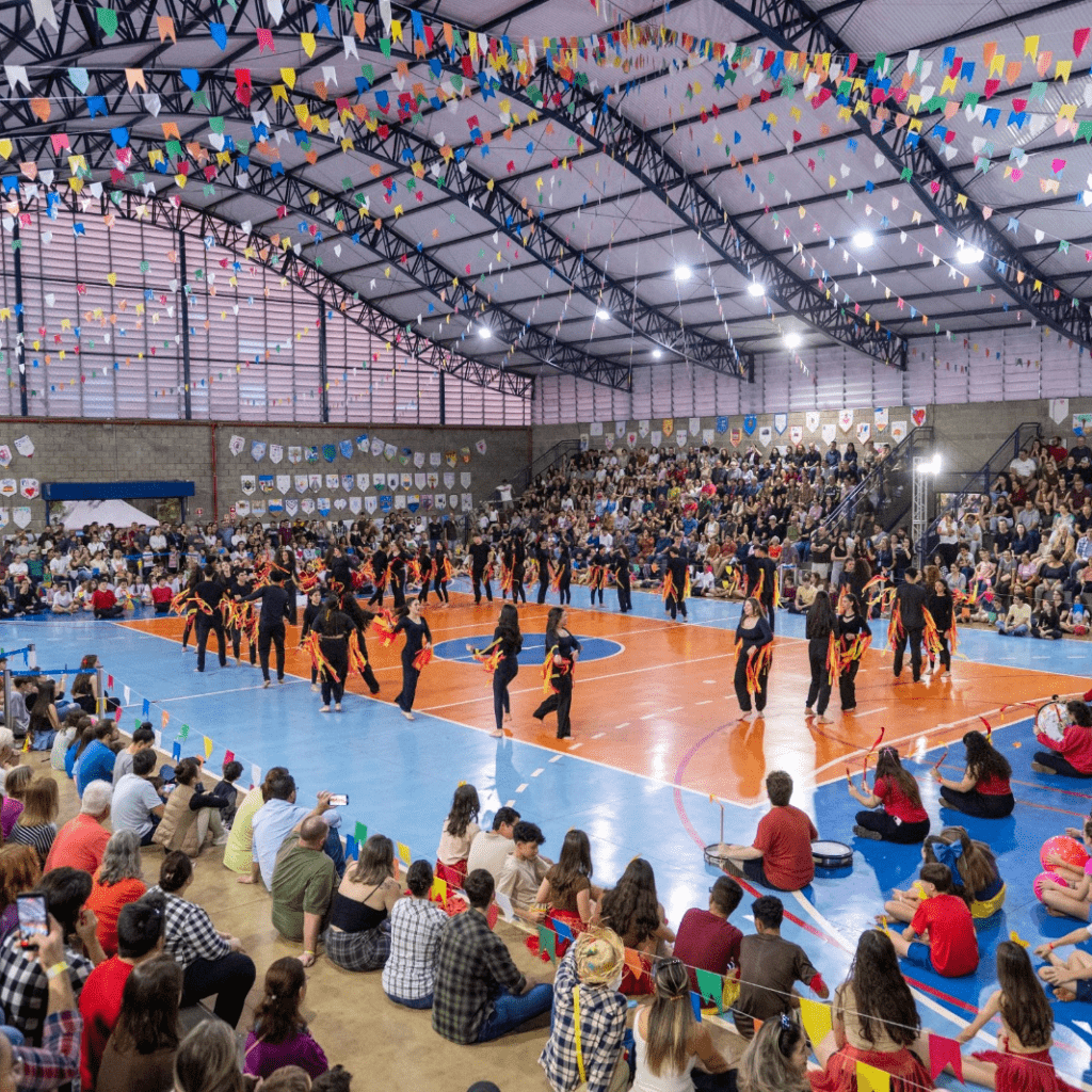 Arraiá do NEI 2026 destaca heranças brasileiras e histórias de mulheres inspiradoras